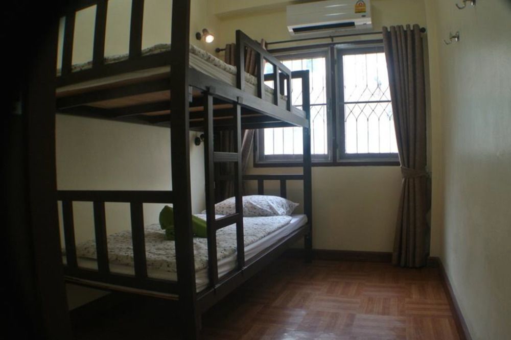 Bed Dee Time Hostel Bangkok Kültér fotó